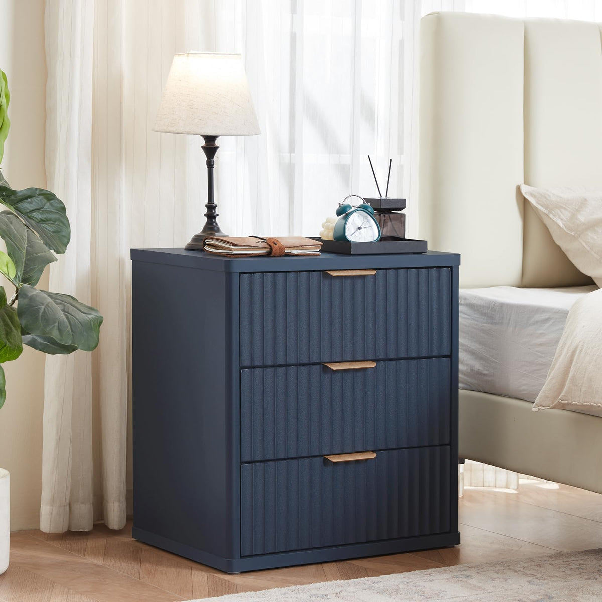 LEYAOYAO Fluted Dressers & Nightstand Set of 4, Wood 48" Wide Dresser & 42" Tall Chest of Drawers,Modern Bedroom Furniture Sets, Natural Wooden Nightstand Set of 2 with 3 Drawers & Charging Station