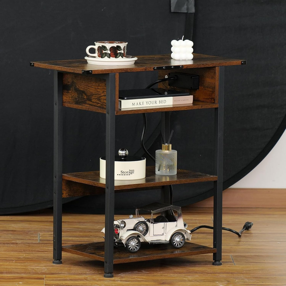LEYAOYAO Side Table with Charging Station Set of 2，Nightstand with Open Storage Shelf,Bedside Table with USB Ports and Outlets for Living Room