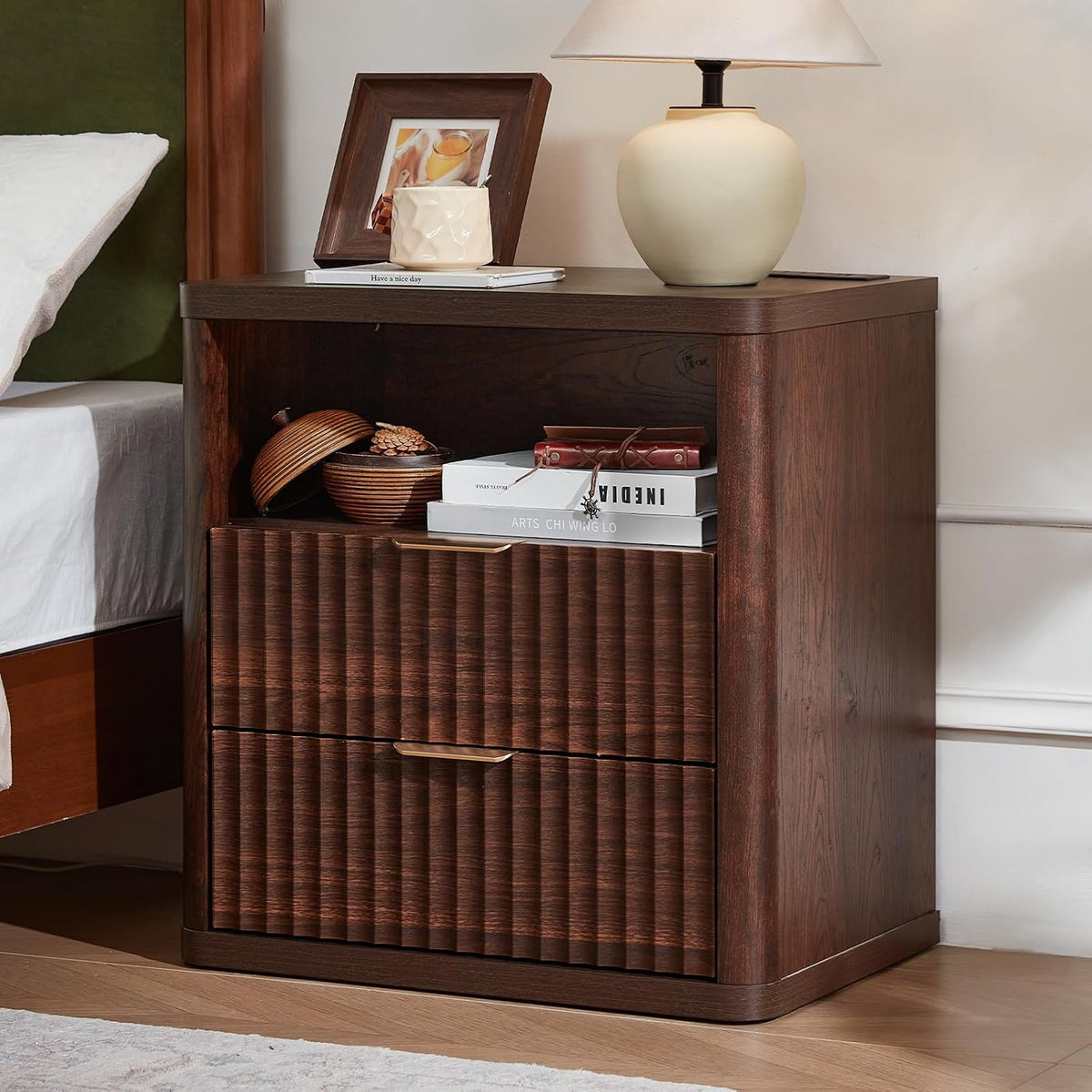 LEYAOYAO 23" Wide Fluted Night Stand with Charging Station, 3 Drawers Large End Table with Storage, Natural Nightstand Wood Bedside Tables, Farmhouse Cabinet Dresser for Bedroom, Closet
