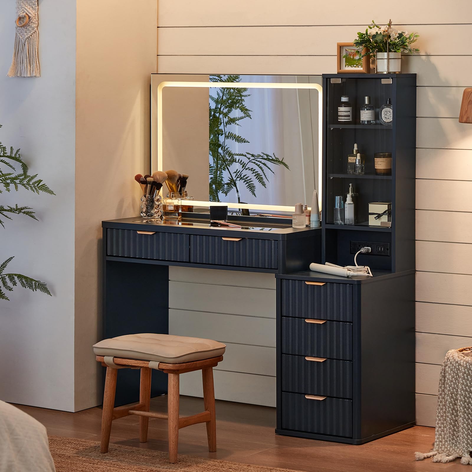 LEYAOYAO Vanity Mirror with Lights and Night Stand Sets, 43.5" Fluted Makeup Vanity with 6 Drawers and Power Outlet, 3 Drawers 23" End Side Table, Natural Wood Makeup Table Bedroom Furniture Set of 2