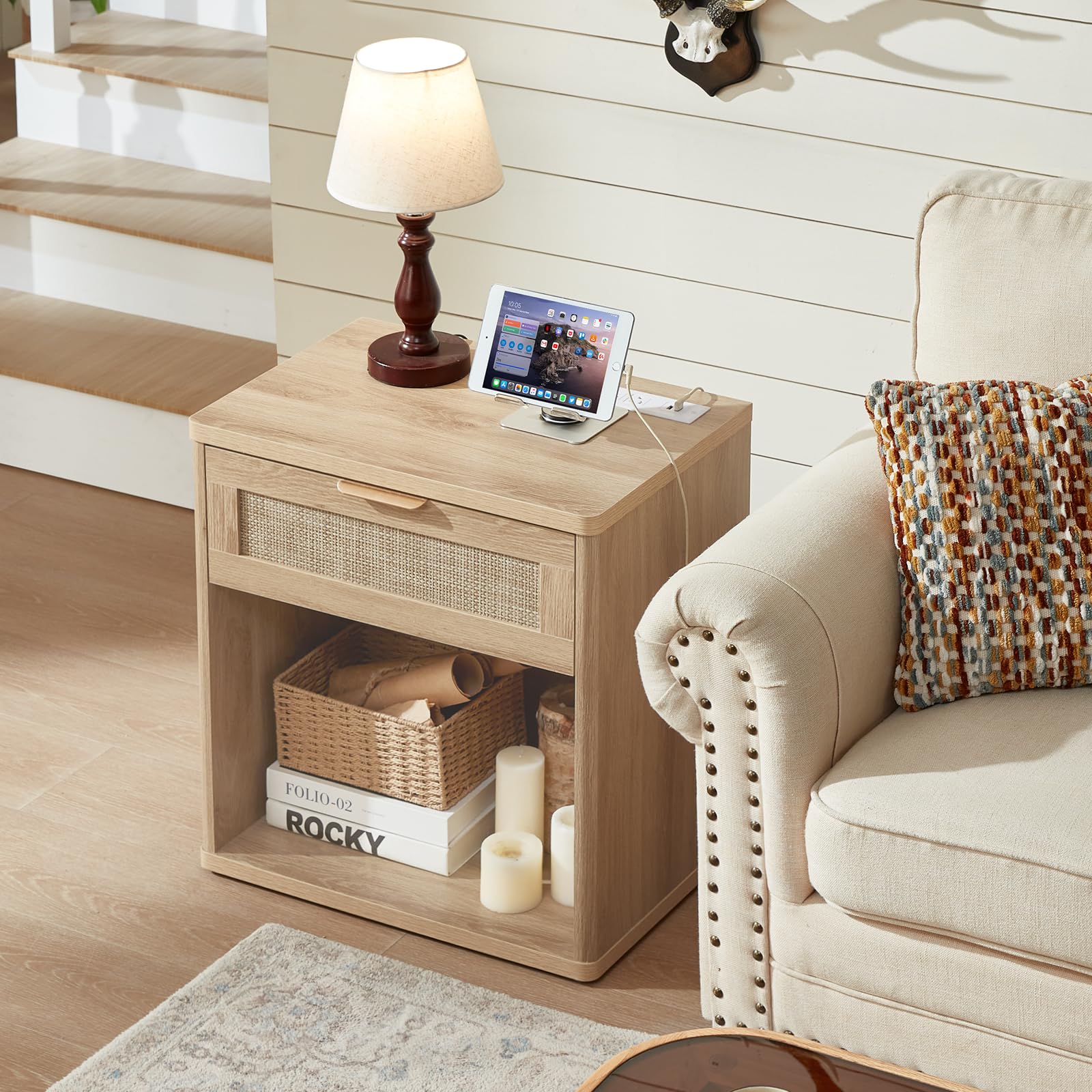 LEYAOYAO Rattan Nightstands Set of 2 with Charging Station, Boho Night Stand Dresser for Bedroom with Drawer, Grey White Bedside Table Open Storage Cabinet, Bed Side End Table, Living Room, Hallway
