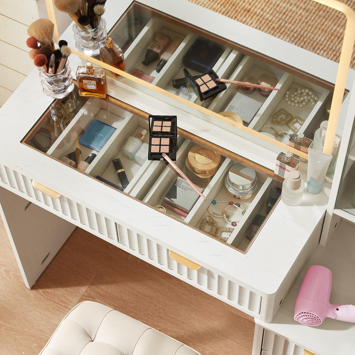 LEYAOYAO Vanity Mirror with Lights and Night Stand Sets, 43.5" Fluted Makeup Vanity with 6 Drawers and Power Outlet, 3 Drawers 23" End Side Table, Natural Wood Makeup Table Bedroom Furniture Set of 2
