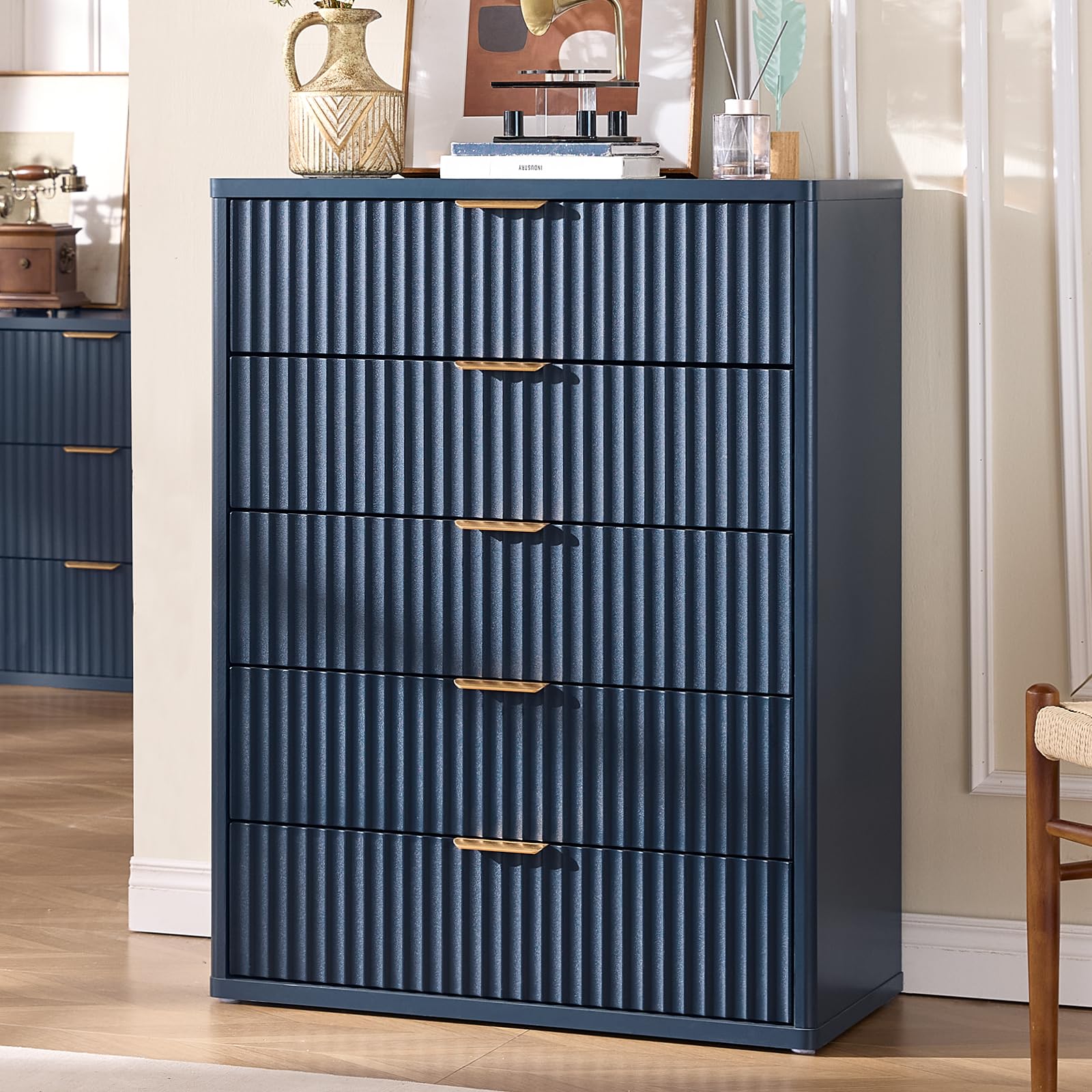 LEYAOYAO Fluted 5 Drawers Dresser for Bedroom, 41" Tall Modern Chest of Drawers with Metal Handle, Curved Profile Design,Natural Wood Drawer Organizer for Bedroom, Living Room, Hallway, Entryway