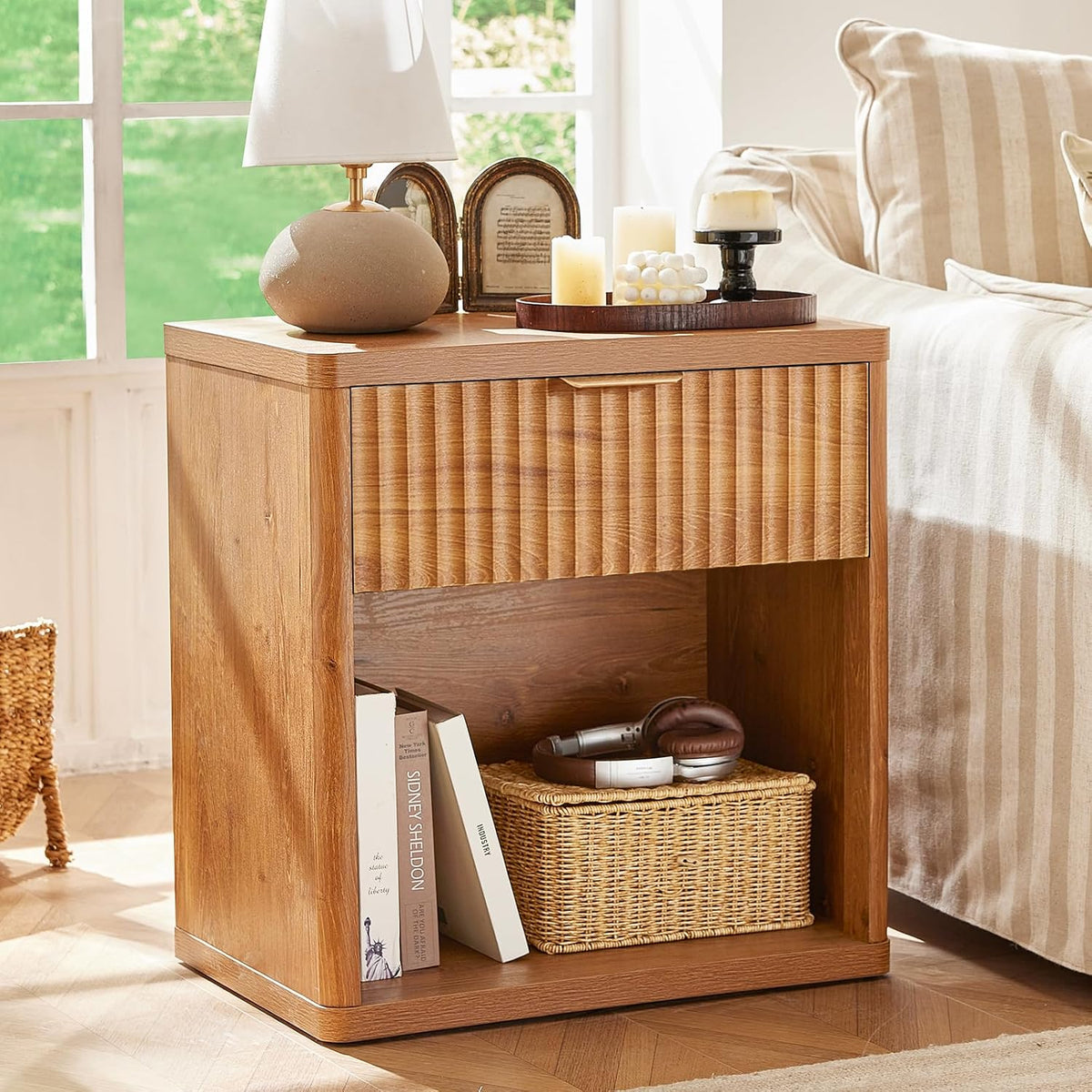 LEYAOYAO 23" Wide Fluted Night Stand with Charging Station, 3 Drawers Large End Table with Storage, Natural Nightstand Wood Bedside Tables, Farmhouse Cabinet Dresser for Bedroom, Closet