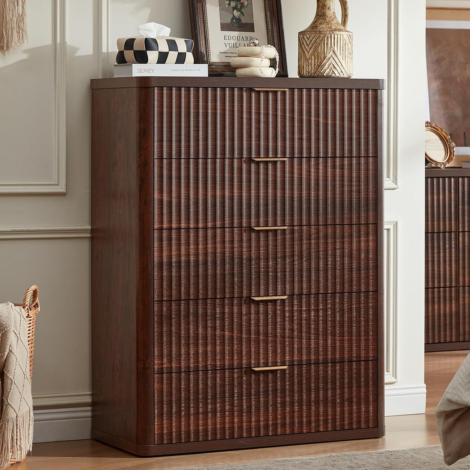 LEYAOYAO 23" Wide Fluted Night Stand with Charging Station, 3 Drawers Large End Table with Storage, Natural Nightstand Wood Bedside Tables, Farmhouse Cabinet Dresser for Bedroom, Closet