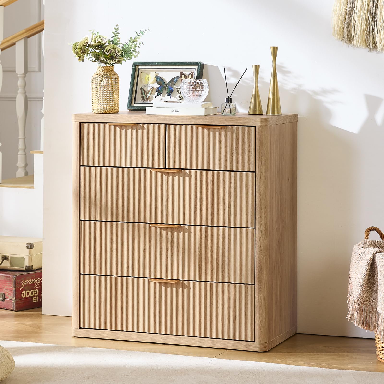 LEYAOYAO Fluted 5 Drawers Dresser for Bedroom, 41" Tall Modern Chest of Drawers with Metal Handle, Curved Profile Design,Natural Wood Drawer Organizer for Bedroom, Living Room, Hallway, Entryway