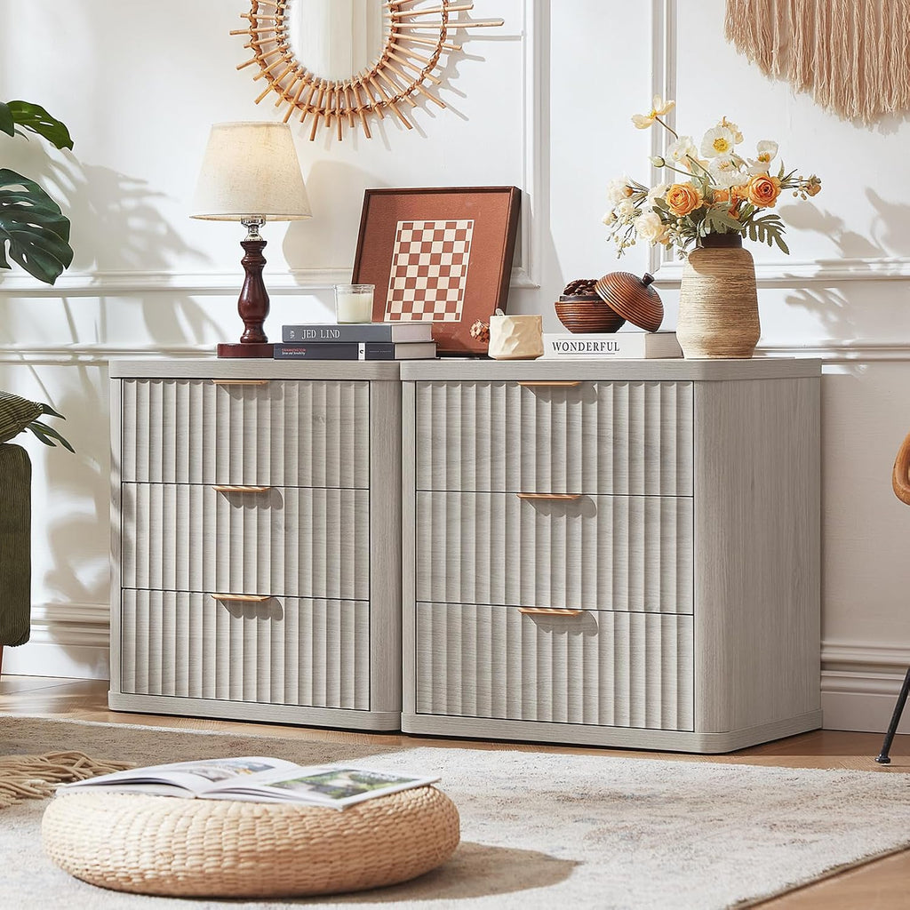 LEYAOYAO 23" Wide Fluted Night Stand with Charging Station, 3 Drawers Large End Table with Storage, LightGrey Nightstand Wood Bedside Tables, Farmhouse Cabinet Dresser for Bedroom, Closet
